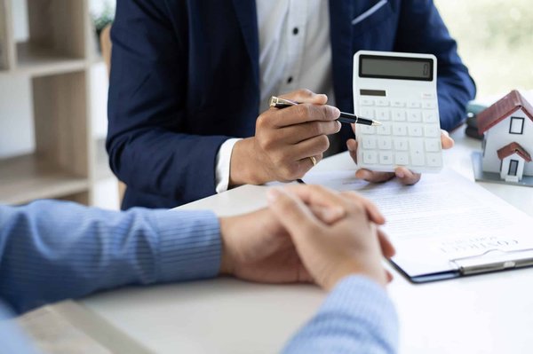 Comment sont traités fiscalement les déficits fonciers ?